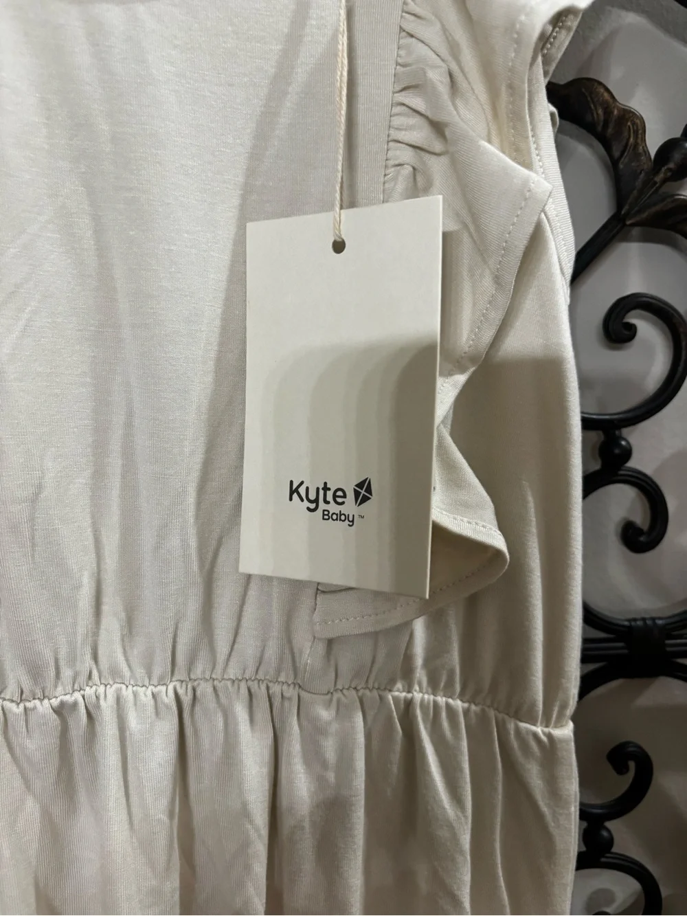 Kyte BABY cream colored